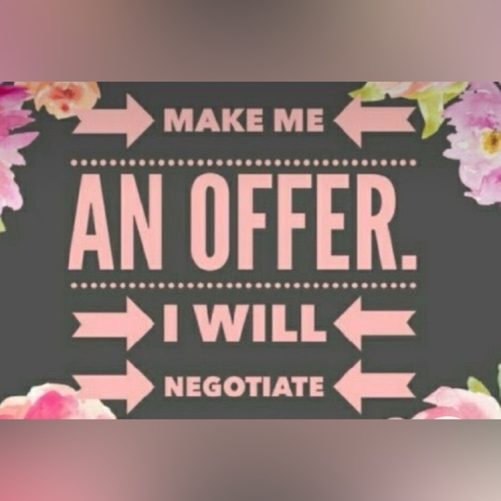 MAKE ME OFFERS LADIES 💕💕